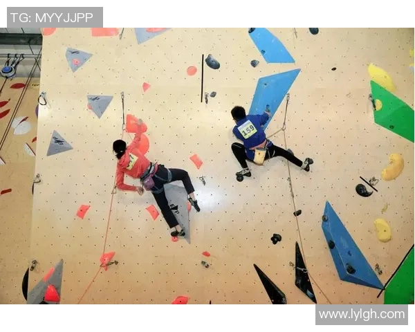 成都攀岩队在攀岩比赛经验排行榜中荣获第三名的辉煌成就